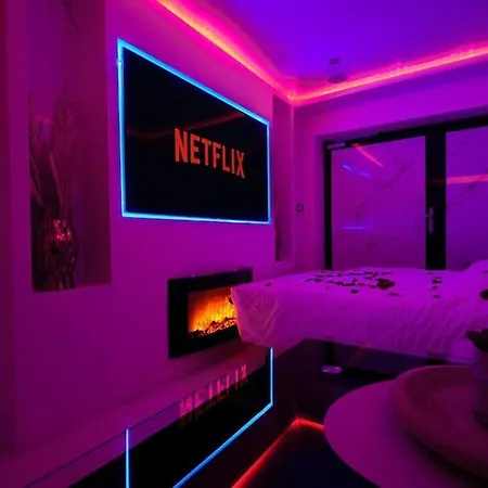 Suite Moana Spa Jacuzzi Proche De Paris Ormoy Exterior foto