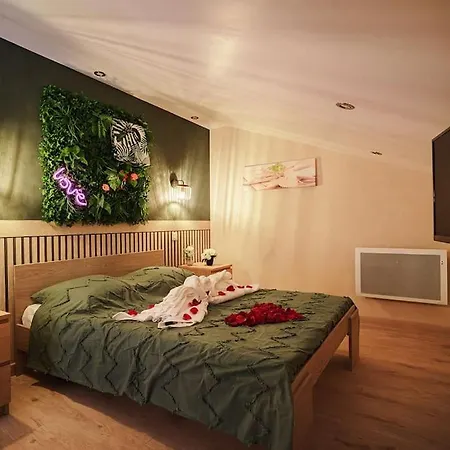 Suite Moana Spa Jacuzzi Proche De Paris Ormoy Exterior foto